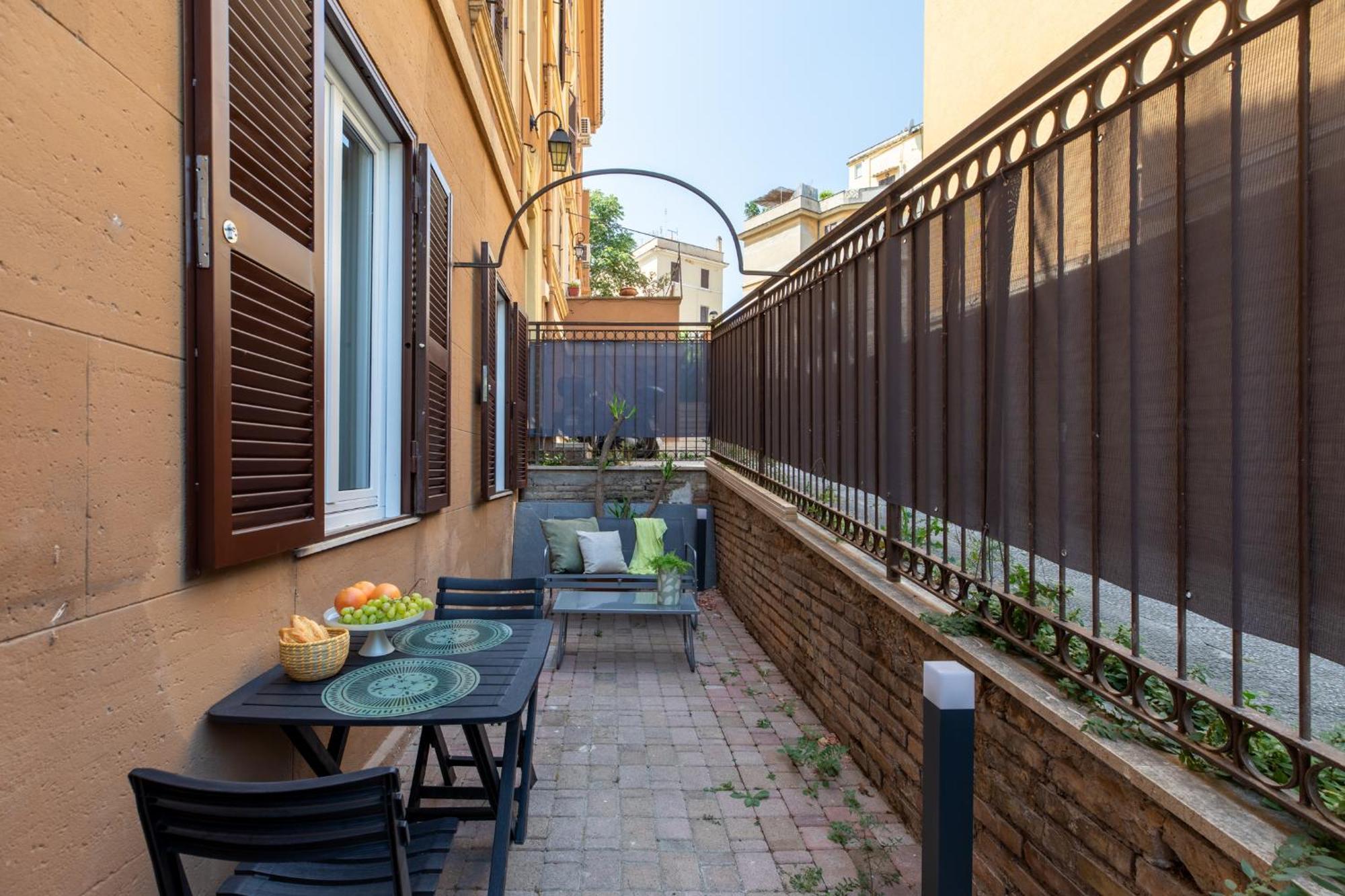 Iflat Saint Peter Chic Brand New * Roma